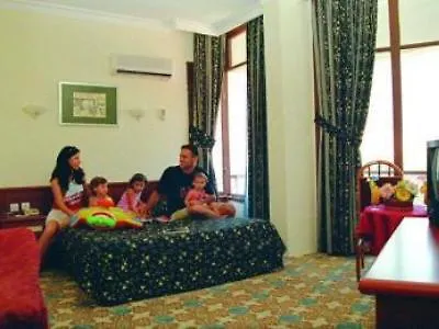 Szálloda Club Delfin 4*