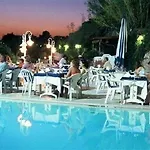 Club Delfin Hotel 4*